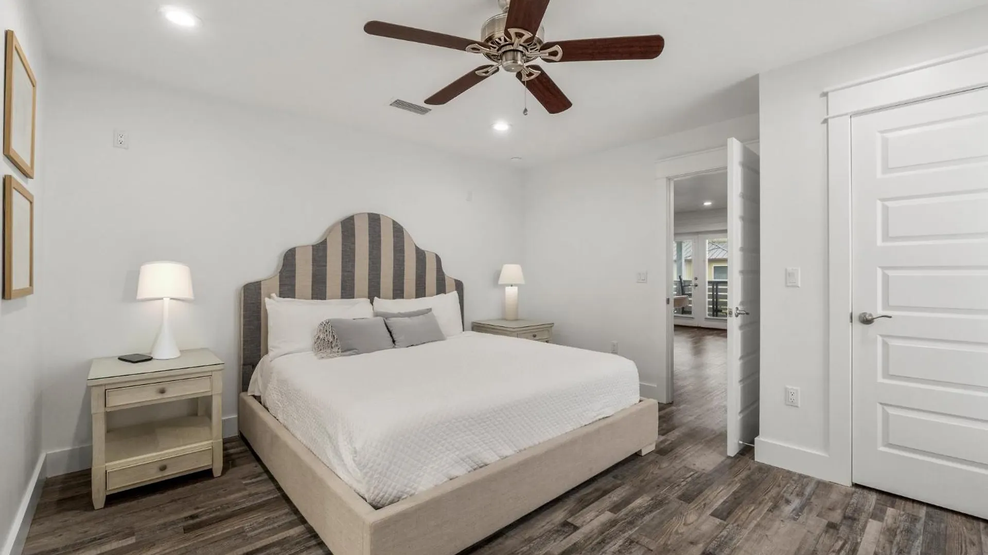 The Sand Emperor With Jetted Pool And Game Room Destin Holiday home
